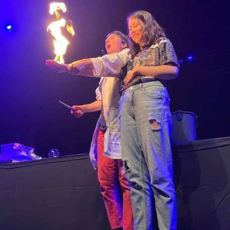 Proefmobiel Spelenderwijzer vzw wetenschap proefjes op locatie